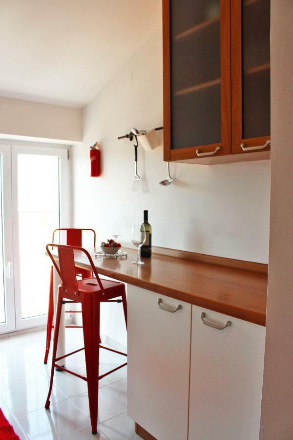 Sunny Corner In City Center With Free Parking Apartment Pula Exterior photo